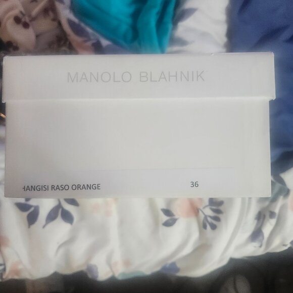 Manolo Blahnik - Picture 2 of 7